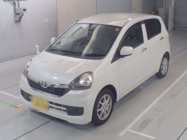 3264 Toyota Pixis epoch LA300A 2015 г. (CAA Chubu)